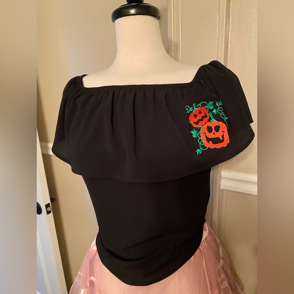 Unique Vintage Tops - NWT CLASSIC PARADISE Señorita Pumpkin blouse